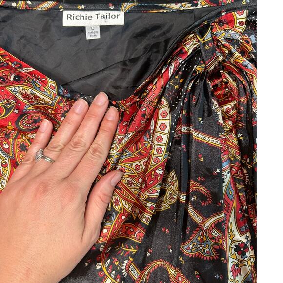 Silky Skirt- Faux Wrap- Black Red- Abstract- Large Richie Tailor knee length - Picture 5 of 5